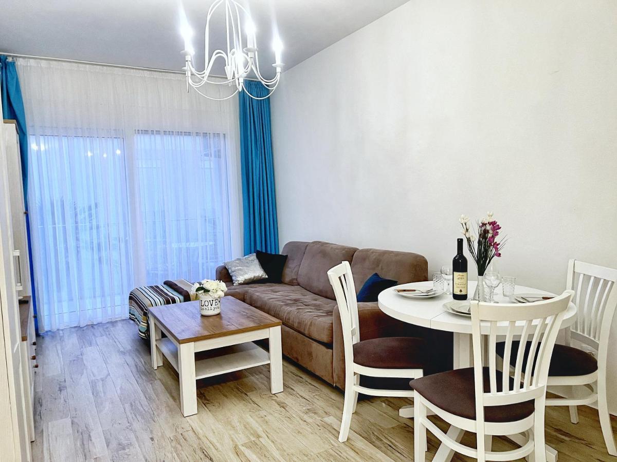 Yourhome Beach Apartments Добра вода Екстериор снимка