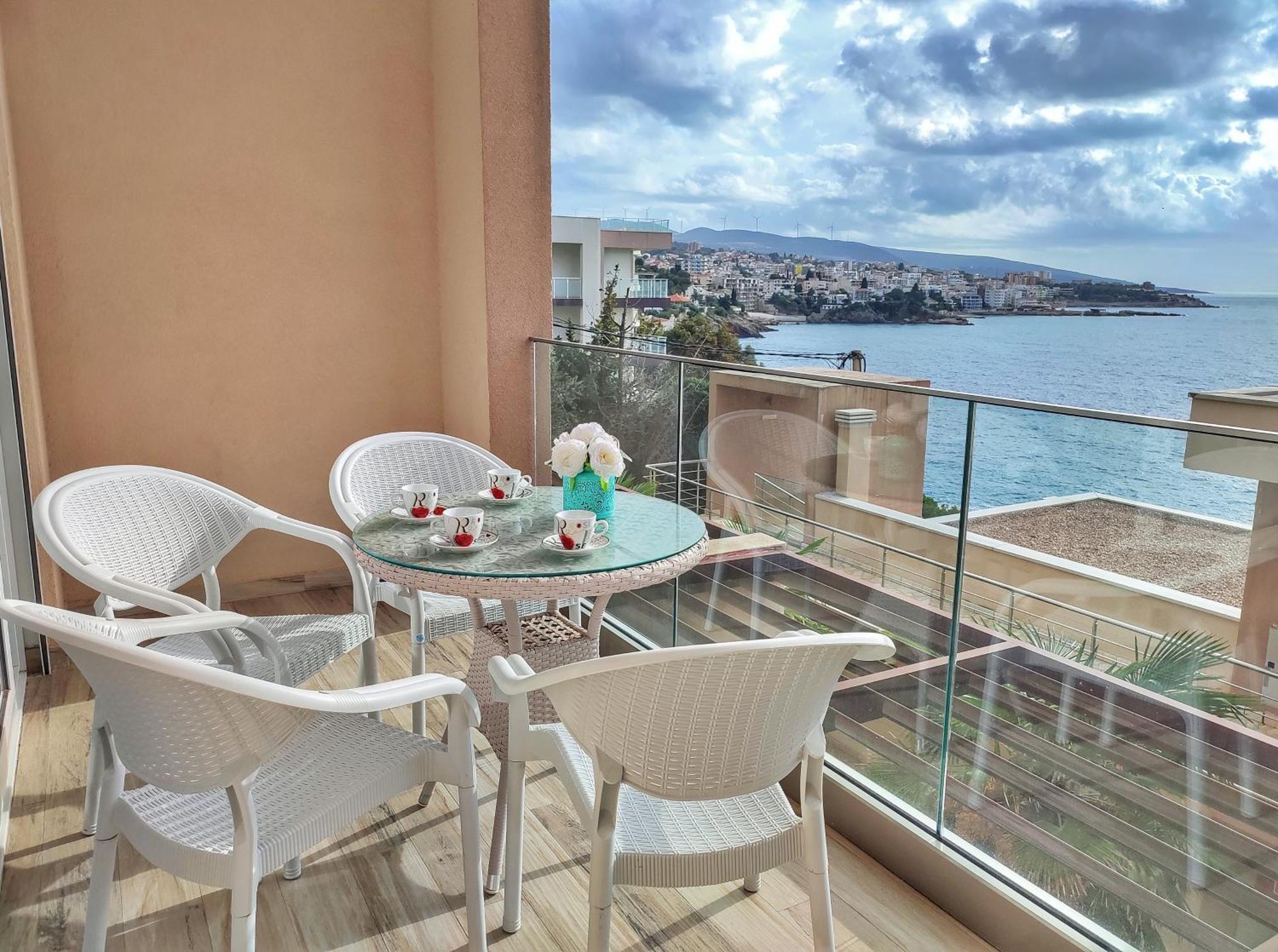 Yourhome Beach Apartments Добра вода Екстериор снимка